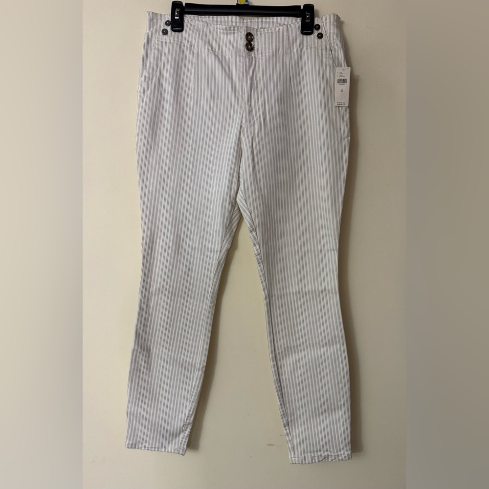 Anthropologie New Women’s High-Rise Pinstriped White Denim Jeans, size 31, NWT